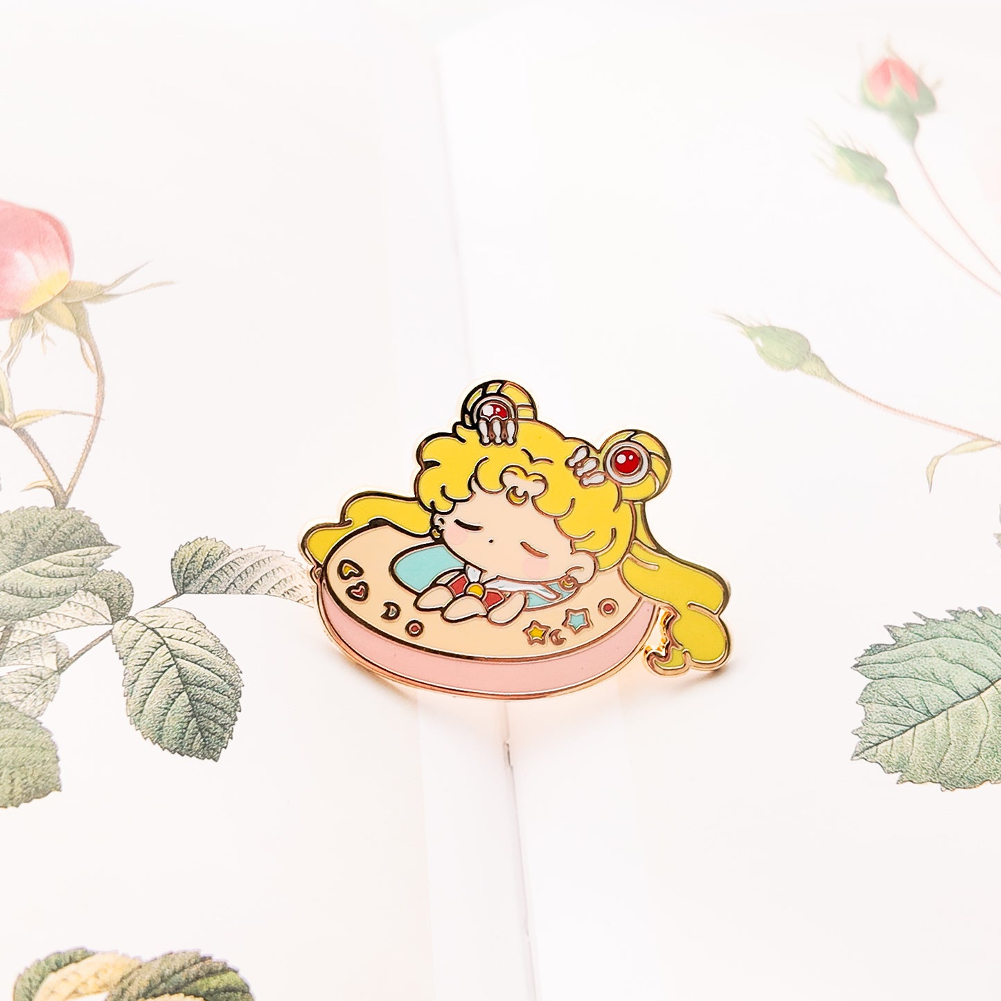 Usagi Enamel Pin